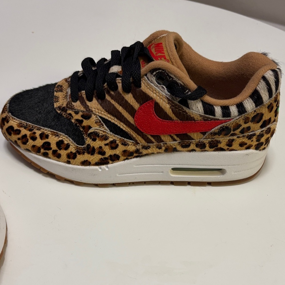 Nike x Atmos Air Max 1 Animal Print Sneakers with Red Accents - Picture 2 of 2
